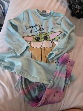 Matching Sweater & Leggings Set-Baby Yoda Girls Size 10/12